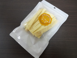 【お買得!!】おつまみチーズ150gアーモンド